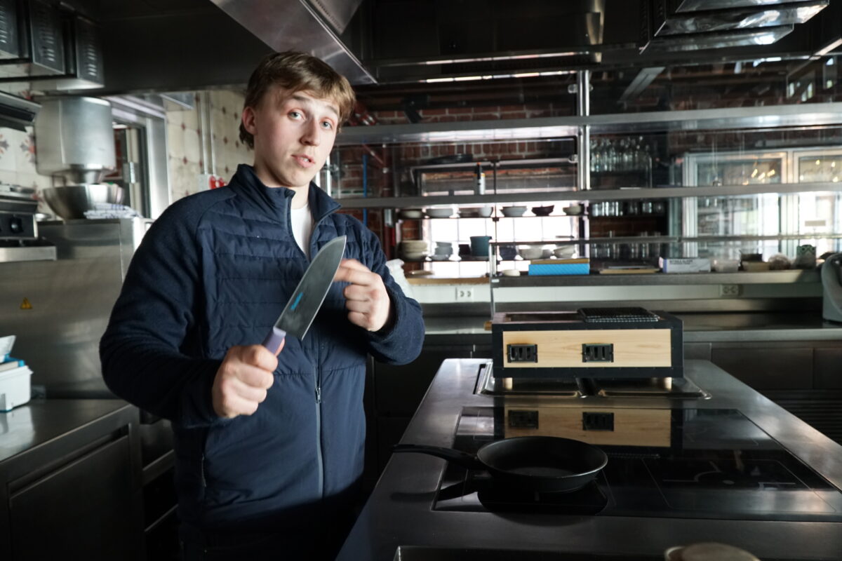 Wiland avslører at det har gått gale på kjøkkenet nokre gongar. – Men alle gjer feil, seier han.